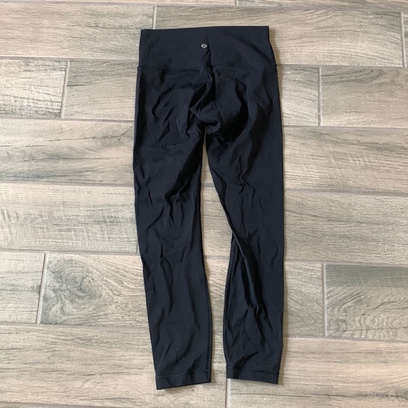 Lululemon black leggings - Picture 4 of 7